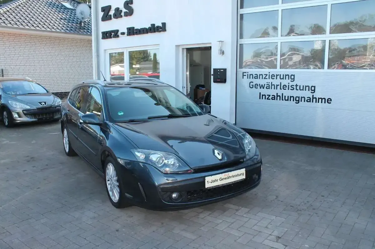 Gebraucht Renault Laguna III Exception 150 PS (110 kW) 2009 Grau Kombi