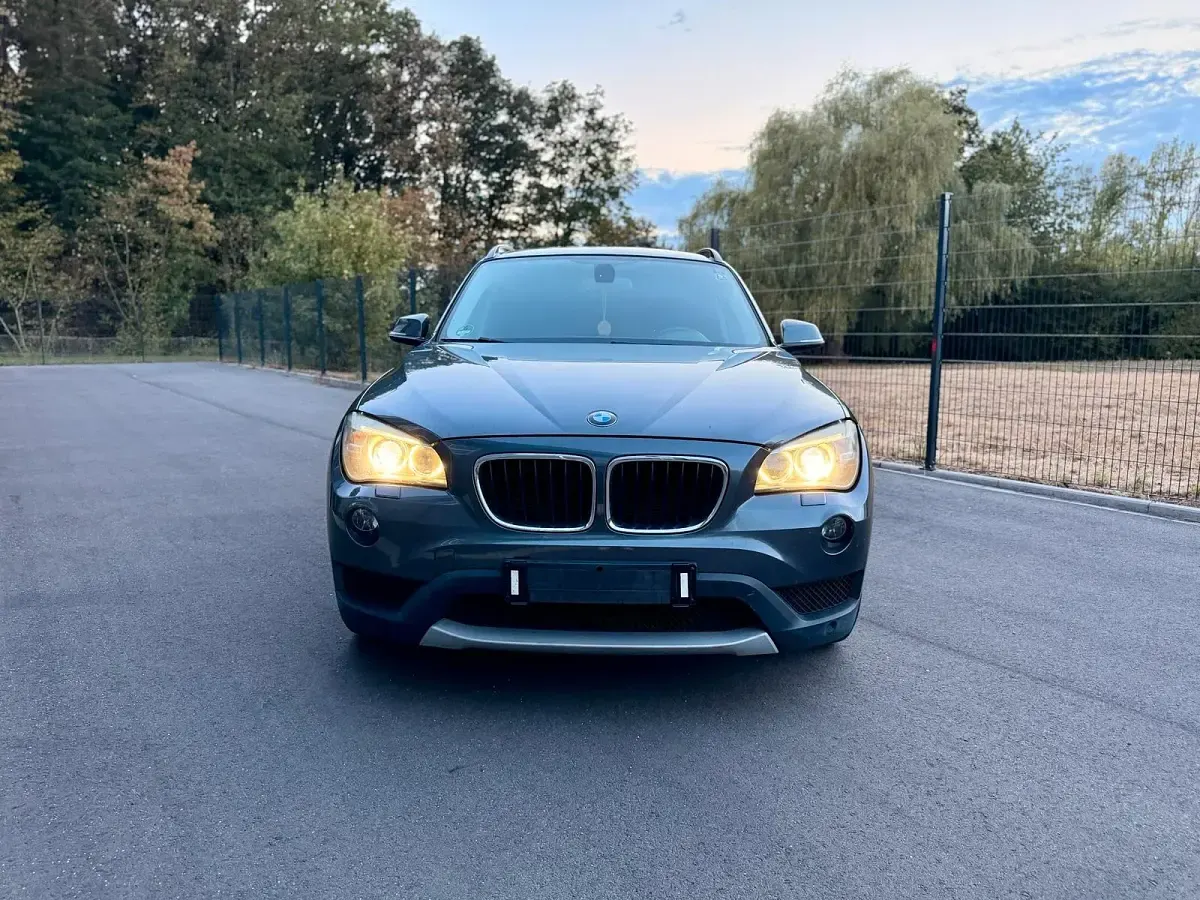 Gebraucht BMW X1 185 PS (136 kW) 2012 Grau SUV