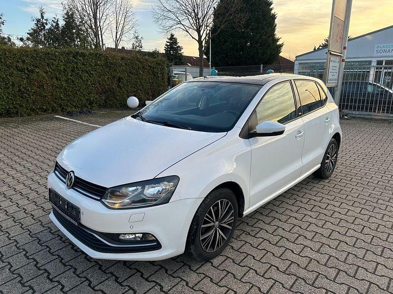 Weiß Gebraucht 2017 VW Polo Allstar Kleinwagen | 8.900 € (Guter Preis) - Bild 1/4
