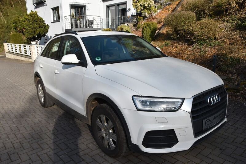 Weiß Gebraucht 2018 Audi Q3 Basis SUV | 11.500 € - Bild 1/4