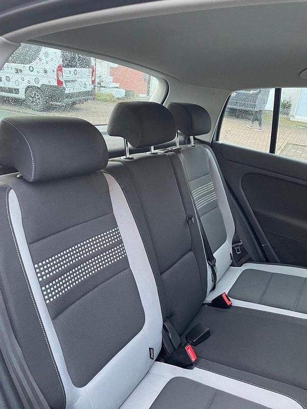 Gebraucht VW Golf VII 122 PS (89 kW) 2013 Grau Kleinwagen