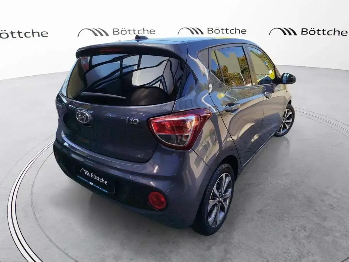 Gebraucht Hyundai i10 YES! 87 PS (63 kW) 2019 Star dust / met Kleinwagen