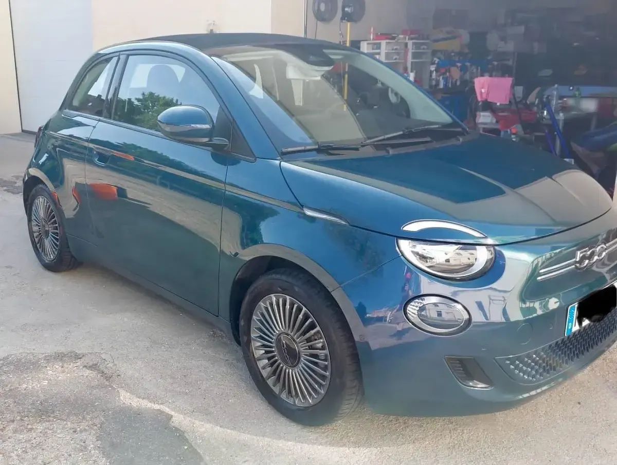 Gebraucht Fiat 500e 86 kW (118 PS) 2022 Blau Cabrio
