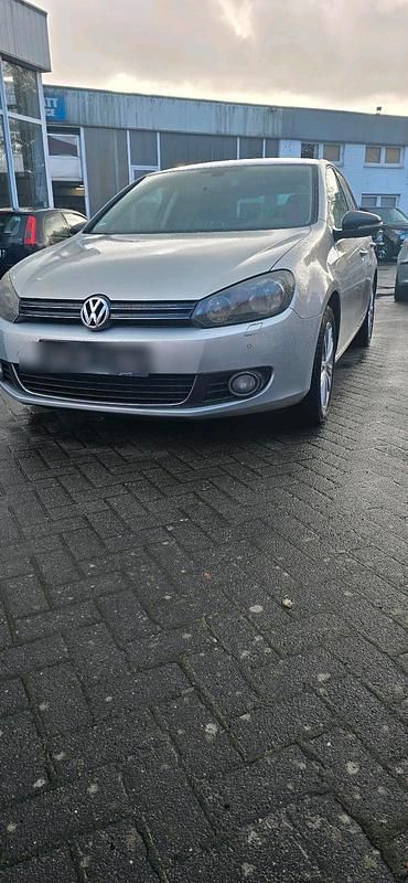 Silber Gebraucht 2012 VW Golf VI Style Kleinwagen | 5.000 € (Fairer Preis) - Bild 1/4