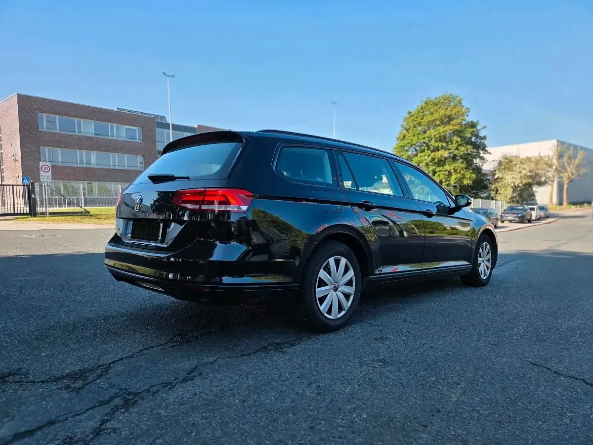 Gebraucht VW Passat 150 PS (110 kW) 2017 Schwarz Kombi