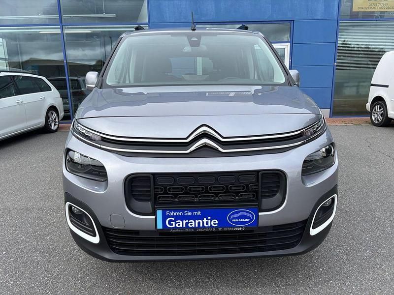 Gebraucht Citroën Berlingo Feel 131 PS (96 kW) 2019 Grau Van / Kleinbus