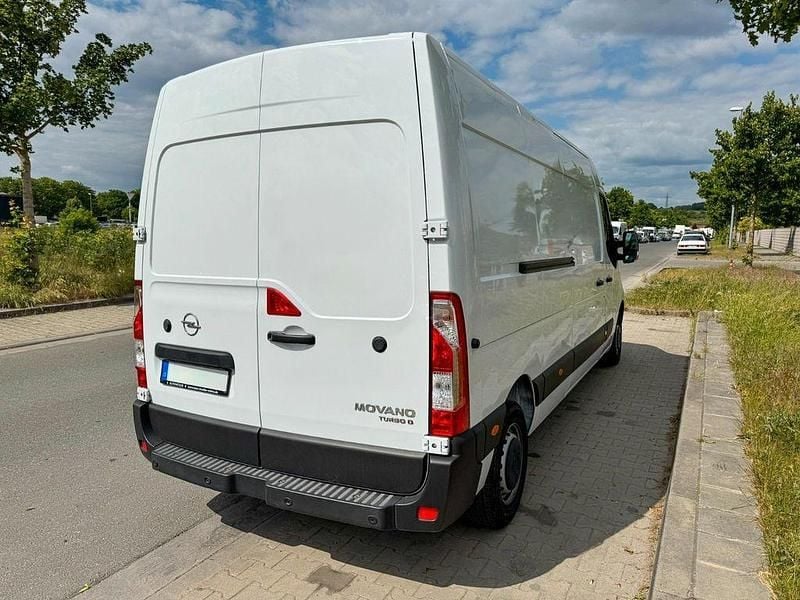 Gebraucht Opel Movano 179 PS (131 kW) 2022 Weiß Van