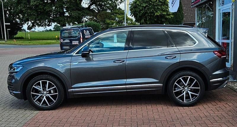 Gebraucht VW Touareg 286 PS (210 kW) 2020 Grau SUV