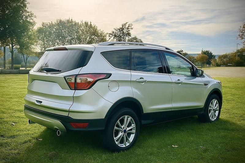 Gebraucht Ford Kuga Cool & Connect 150 PS (110 kW) 2020 Silber SUV