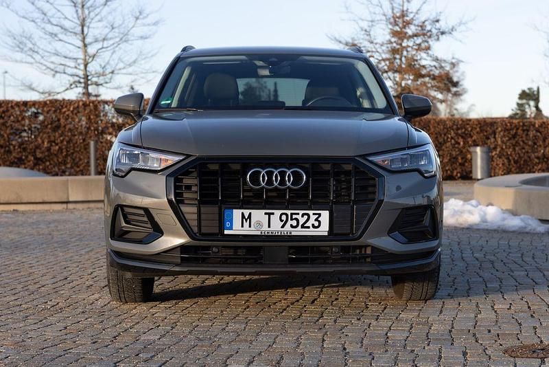 Gebraucht Audi Q3 Advanced 150 PS (110 kW) 2022 Chronosgrau metallic SUV