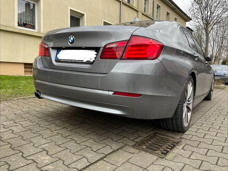 Gebraucht BMW 525 218 PS (160 kW) 2011 Grau Limousine