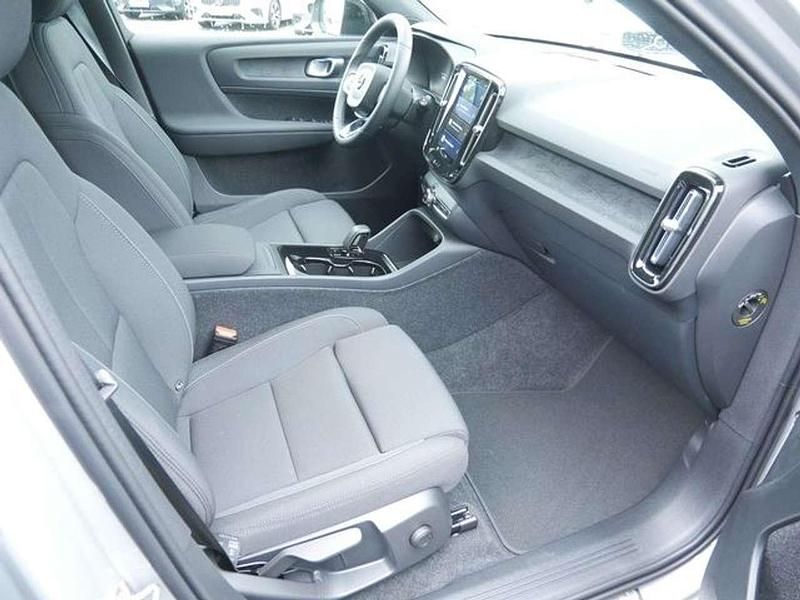 Gebraucht Volvo EX40 Plus 185 kW (252 PS) 2024 Silver dawn SUV