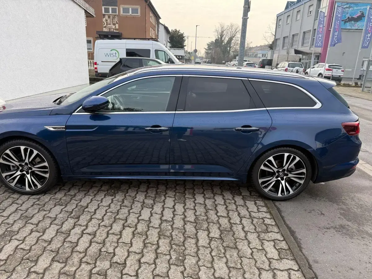 Gebraucht Renault Talisman Initiale Paris 200 PS (147 kW) 2016 Blau Kombi