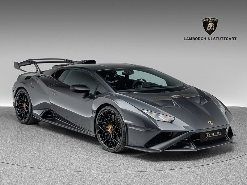 Grau Gebraucht 2022 Lamborghini Huracán | 334.900 € (Teuer) - Bild 1/4