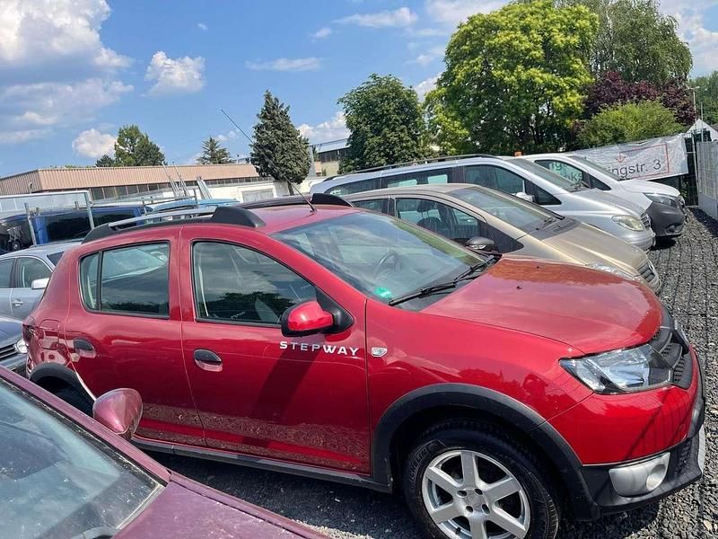 Gebraucht Dacia Sandero 90 PS (66 kW) 2015 Limousine