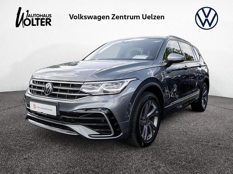 Grau Gebraucht 2022 VW Tiguan Allspace R-line SUV | 41.790 € (Etwas zu teuer) - Bild 1/4