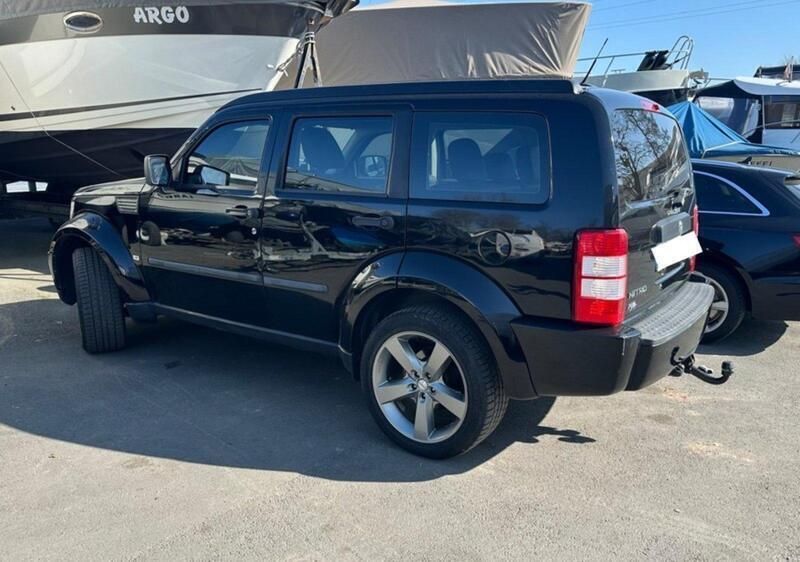 Schwarz Gebraucht 2008 Dodge Nitro SE SUV | 6.500 € (Fairer Preis) - Bild 1/4