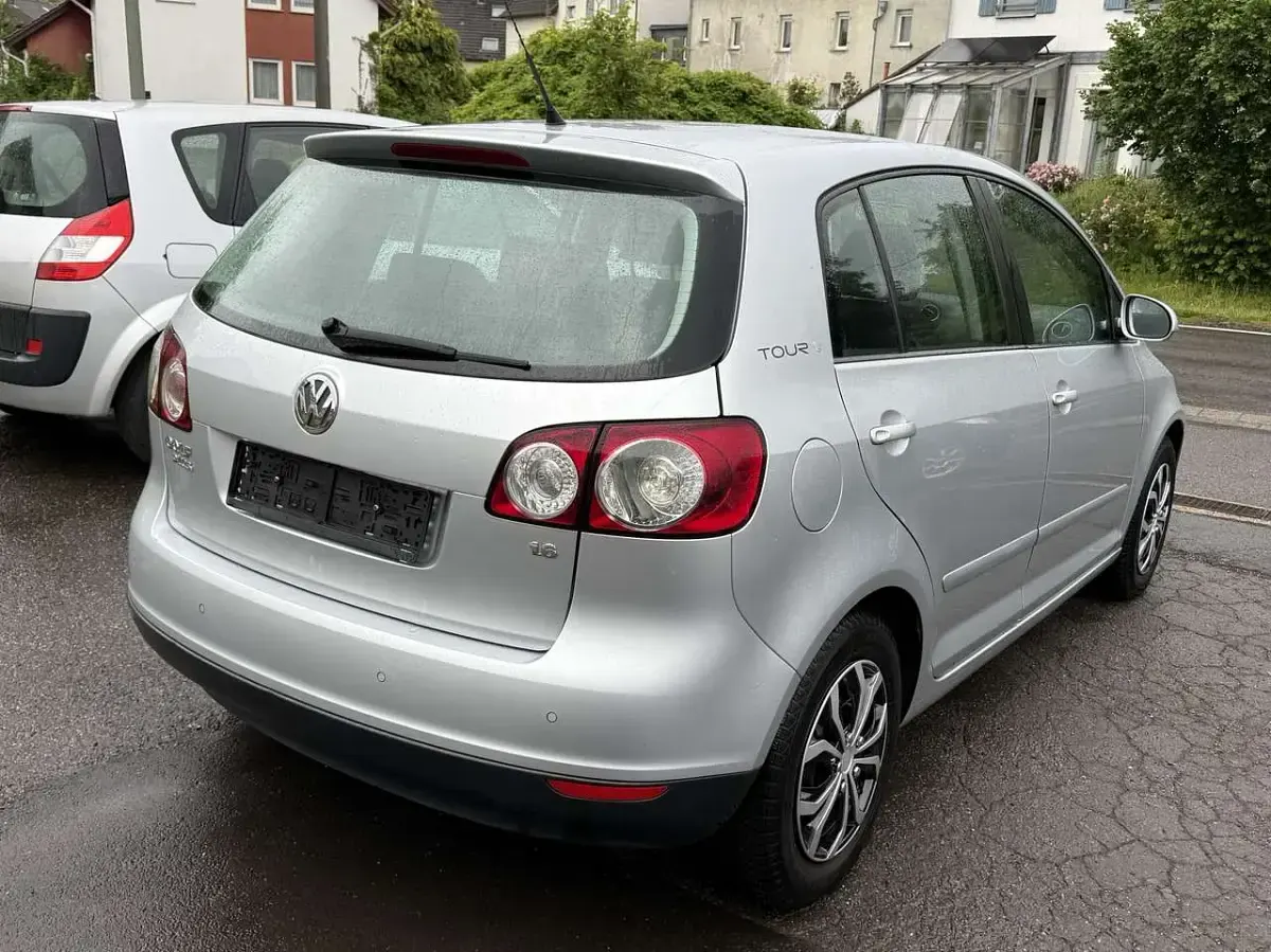 Gebraucht VW Golf V 102 PS (75 kW) 2007 Silber Limousine