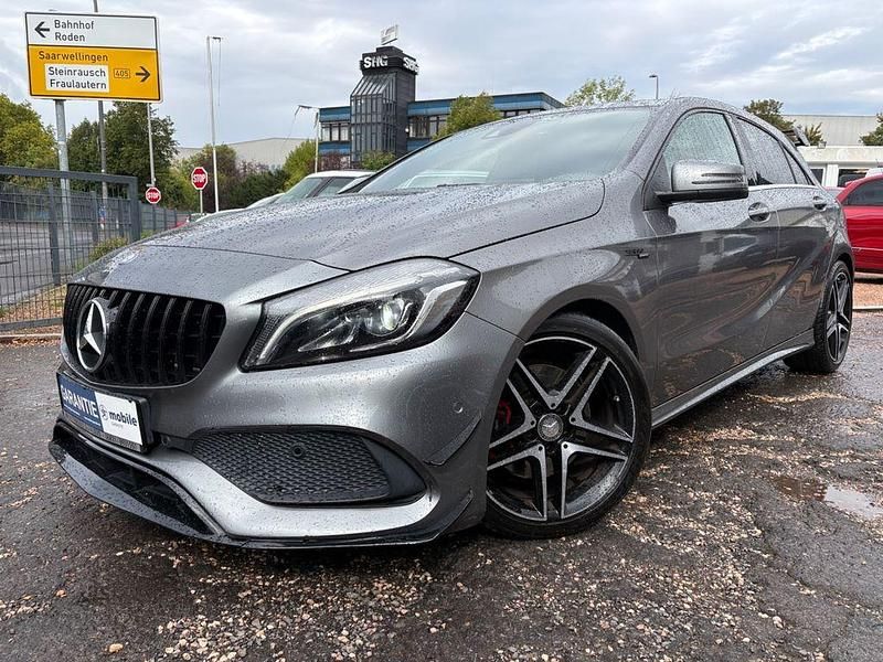 Grau Gebraucht 2016 Mercedes A250 AMG line Limousine | 13.800 € (Guter Preis) - Bild 1/4