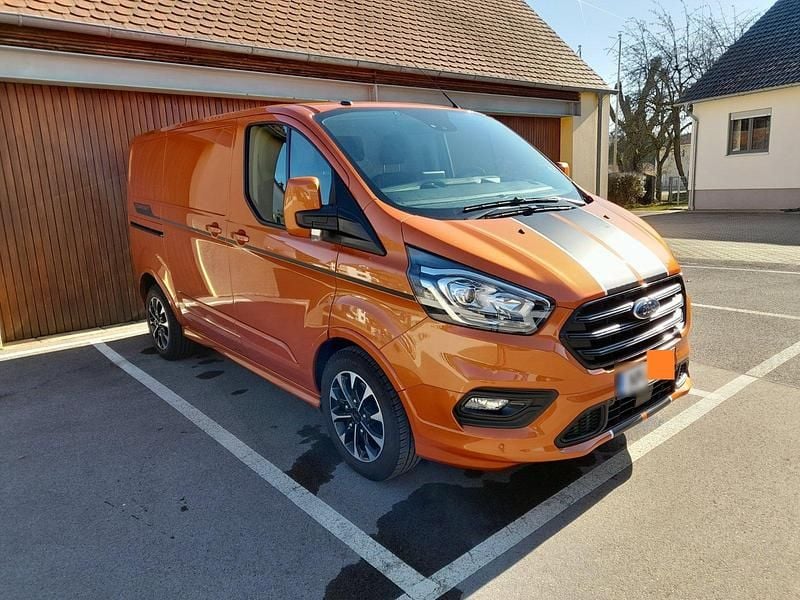 Gebraucht Ford Transit Custom Sport 170 PS (125 kW) 2019 Orange Van