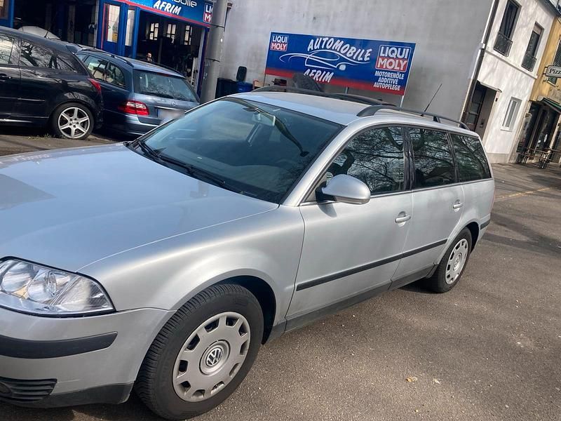 Gebraucht VW Passat 2004 Silber Kombi