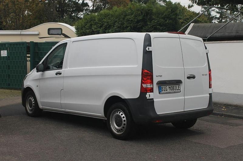 Gebraucht Mercedes Vito 102 PS (75 kW) 2019 Weiß Van