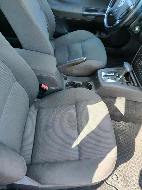 Second-hand VW Passat 150 CP (110 kW) 2004 Negru Break