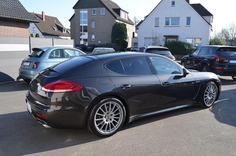 Gebraucht Porsche Panamera 300 PS (220 kW) 2014 Grau Kleinwagen