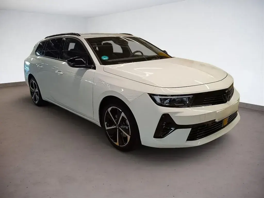 Gebraucht Opel Astra 131 PS (96 kW) 2024 Weiß Kleinwagen