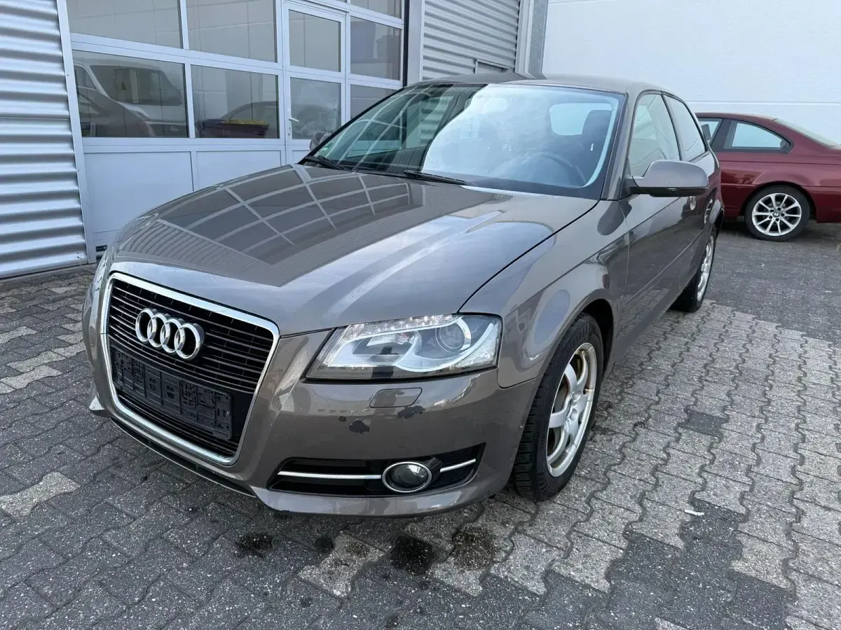 Usata Audi A3 140 CV (102 kW) 2011 Grigio Utilitaria