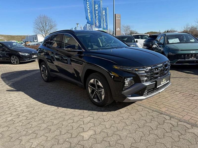 Neu Hyundai Tucson Trend 288 PS (211 kW) 2026 Schwarz SUV