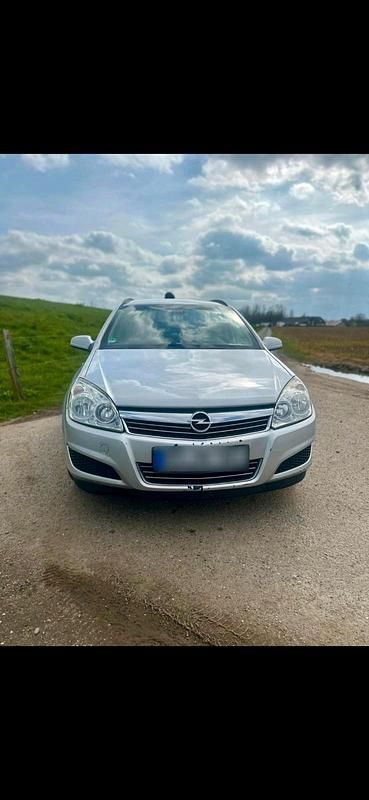 Gebraucht Opel Astra 100 PS (73 kW) 2008 Grau Kombi