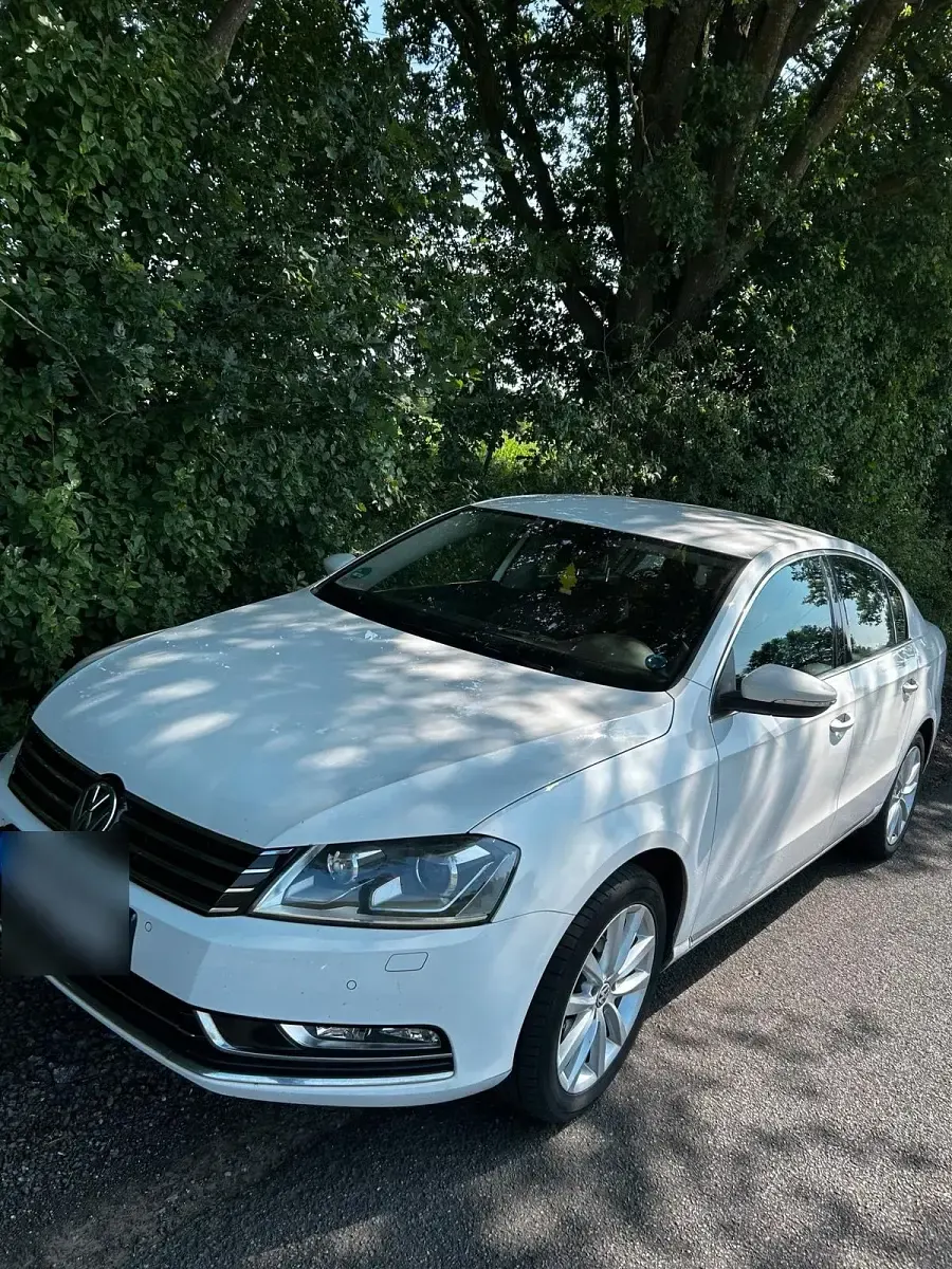Gebraucht VW Passat 150 PS (110 kW) 2013 Weiß Limousine