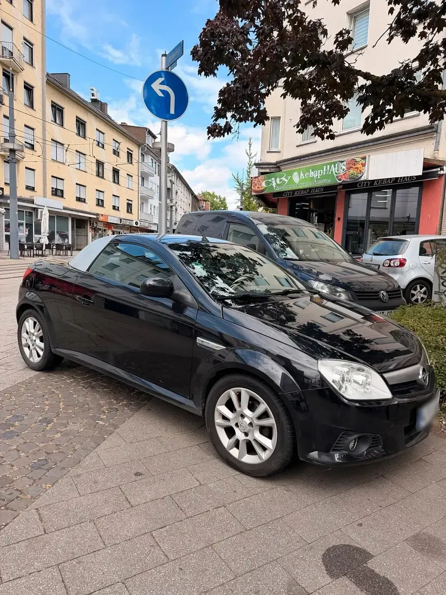 Gebraucht Opel Tigra 90 PS (66 kW) 2006 Schwarz Cabrio