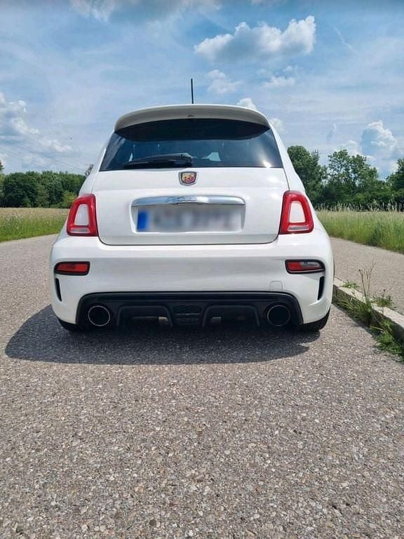 Weiß Gebraucht 2017 Abarth 595 Kleinwagen | 13.500 € (Superpreis) - Bild 1/4