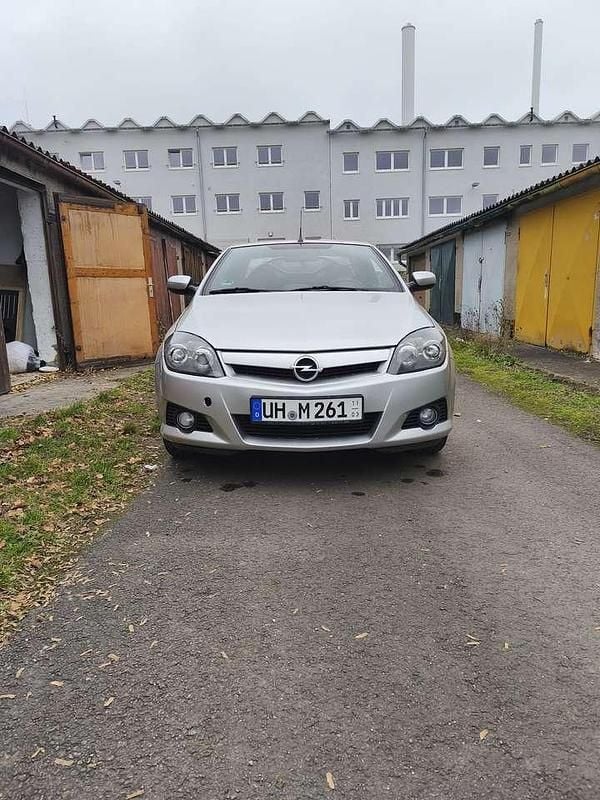 Gebraucht Opel Tigra Edition 90 PS (66 kW) 2009 Cabrio