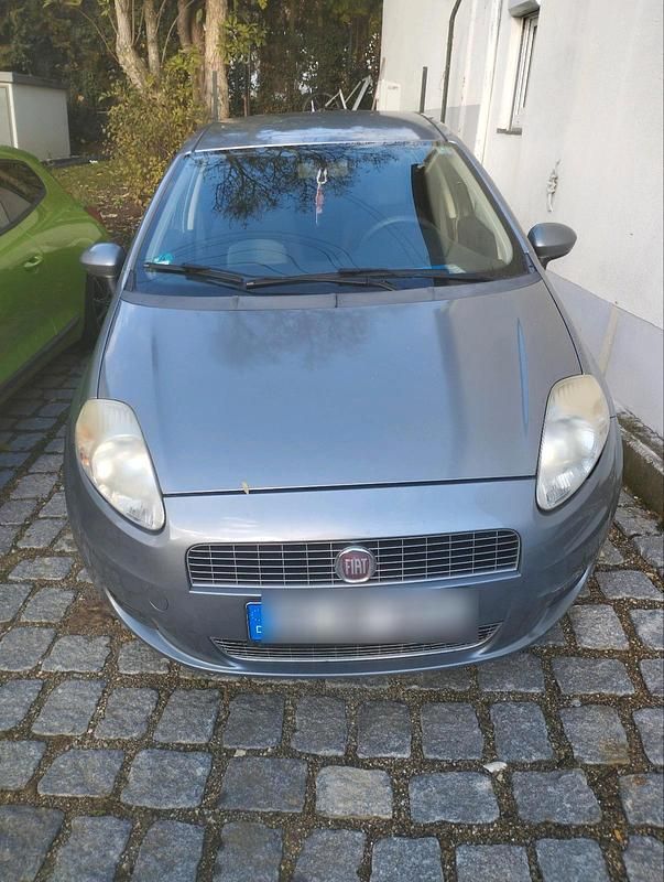 Silber Gebraucht 2009 Fiat Punto Kleinwagen | 1.550 € (Guter Preis) - Bild 1/4