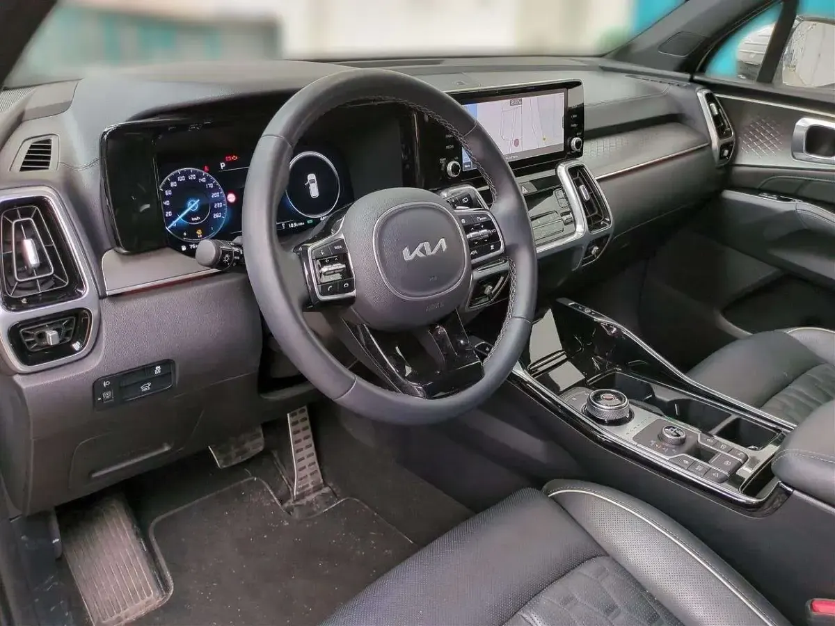 Gebraucht Kia Sorento Premium 194 PS (142 kW) 2024 Snow white pearl SUV