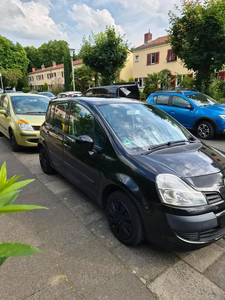 Gebraucht Renault Modus 75 PS (55 kW) 2012 Schwarz Van / Kleinbus