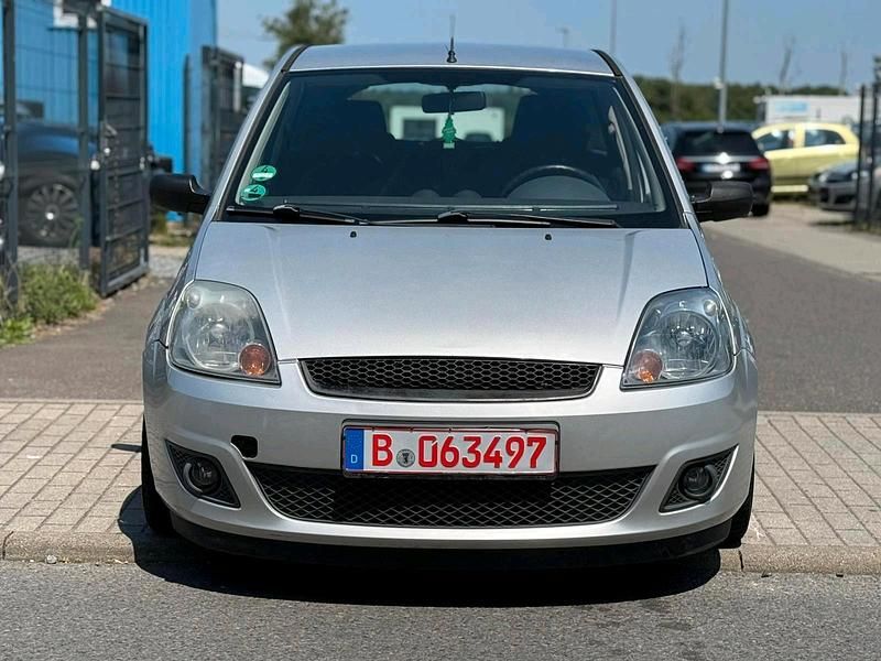 Silber Gebraucht 2007 Ford Fiesta Kleinwagen | 1.199 € (Guter Preis) - Bild 1/4