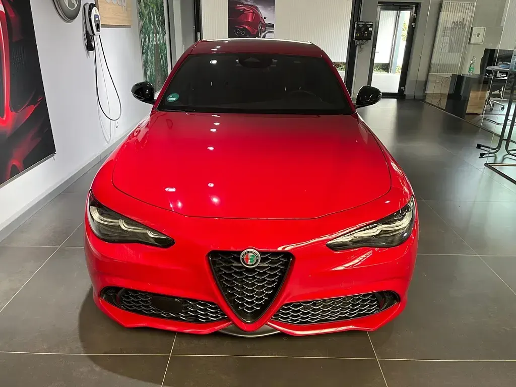 Gebraucht Alfa Romeo Giulia Veloce 280 PS (205 kW) 2024 Rot Limousine