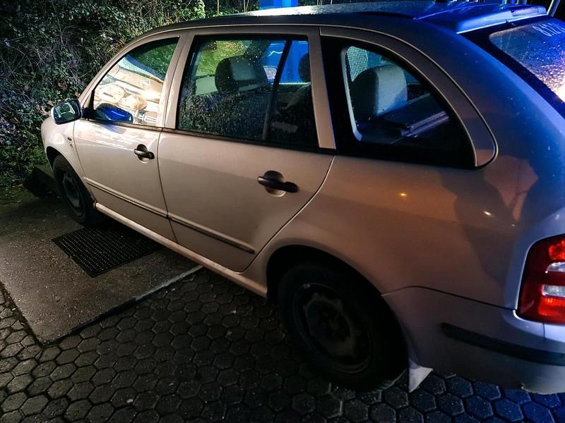 Gebraucht Skoda Fabia 75 PS (55 kW) 2001 Grau Kombi