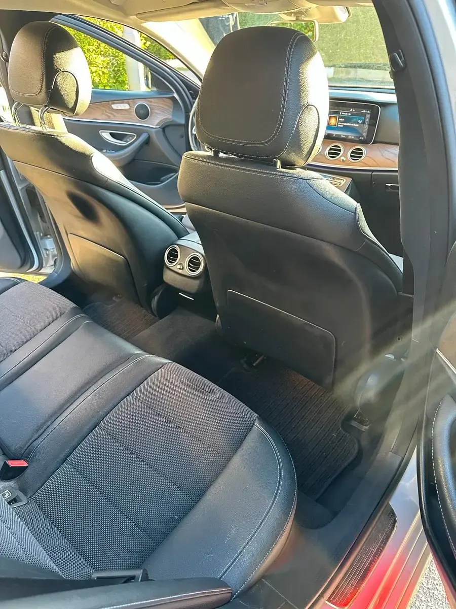 Gebraucht Mercedes E220 Avantgarde 194 PS (142 kW) 2018 Silber Kombi