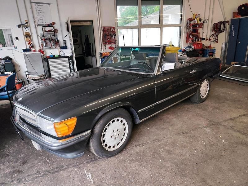 Schwarz Gebraucht 1986 Mercedes SL300 Cabrio | 24.000 € - Bild 1/4