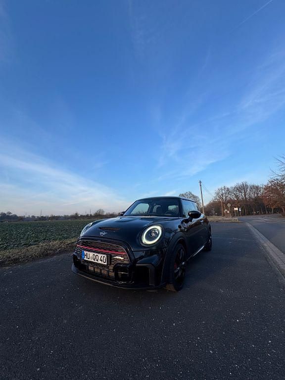 Gebraucht Mini John Cooper Works 231 PS (169 kW) 2021 Schwarz Kleinwagen