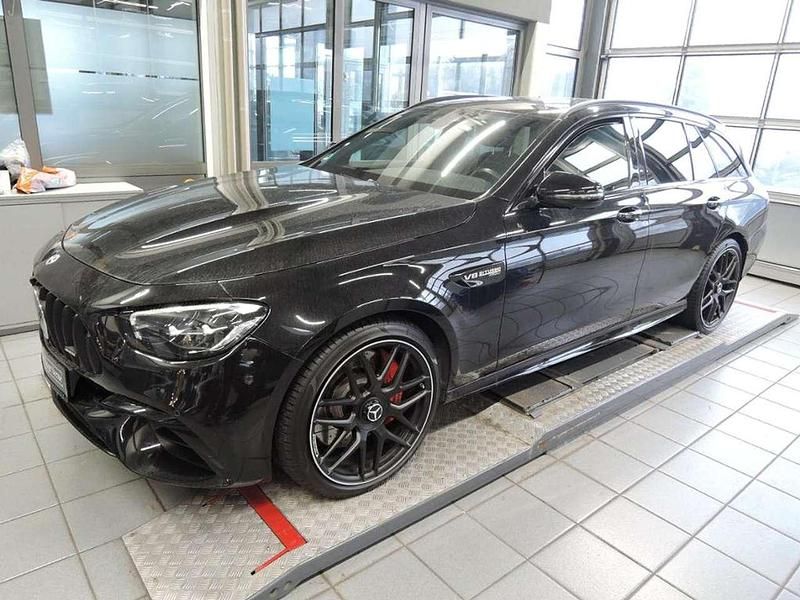 Metalliclack obsidianschwarz m Gebraucht 2022 Mercedes E63S AMG Urban Kombi | 74.910 € (Guter Preis) - Bild 1/3