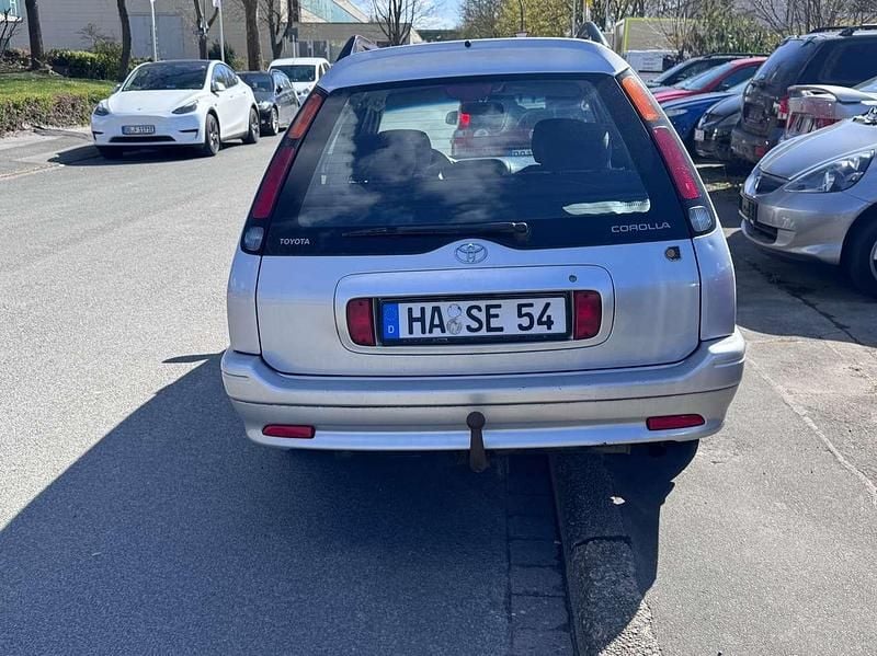 Gebraucht Toyota Corolla Sol 110 PS (80 kW) 2001 Silber Kombi