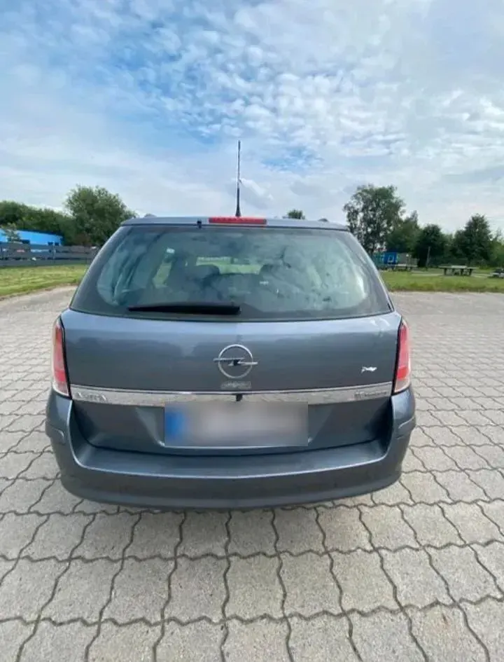 Gebraucht Opel Astra 105 PS (77 kW) 2006 Grau Kombi