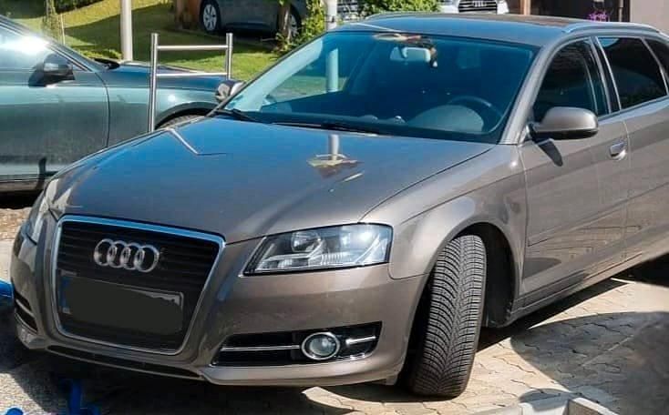 Second-hand Audi A3 105 CP (77 kW) 2012 Maro Hatchback