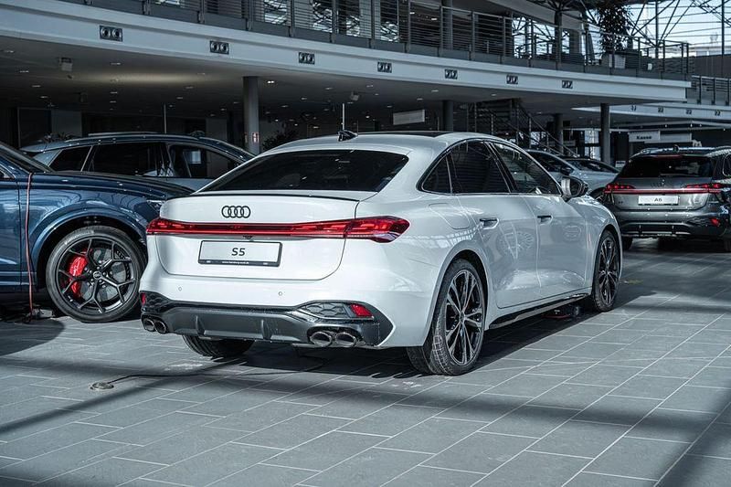 Neu Audi S5 Sport 367 PS (269 kW) 2026 Weiß Limousine